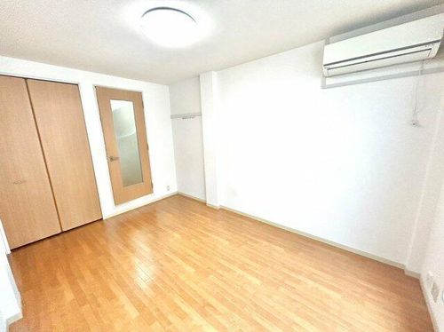 プランドール春日丘の内装