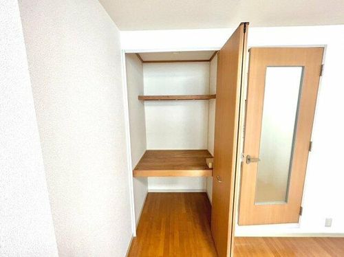 プランドール春日丘の内装