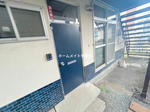 北海道札幌市手稲区手稲本町一条2丁目(アパート)の賃貸物件の玄関