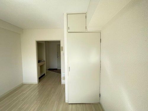 大阪府箕面市粟生間谷東2丁目(マンション)の賃貸物件の居間