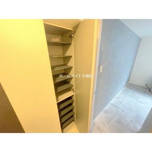 北海道札幌市手稲区手稲本町二条5丁目(マンション)の賃貸物件の玄関