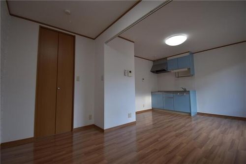 クレールベルヴィル立花BB202の居間