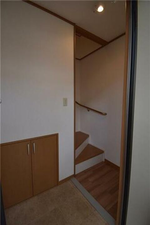 クレールベルヴィル立花BB202の玄関