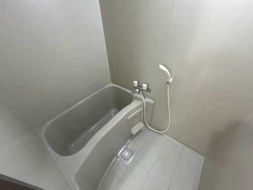 セピア コンフォースの風呂
