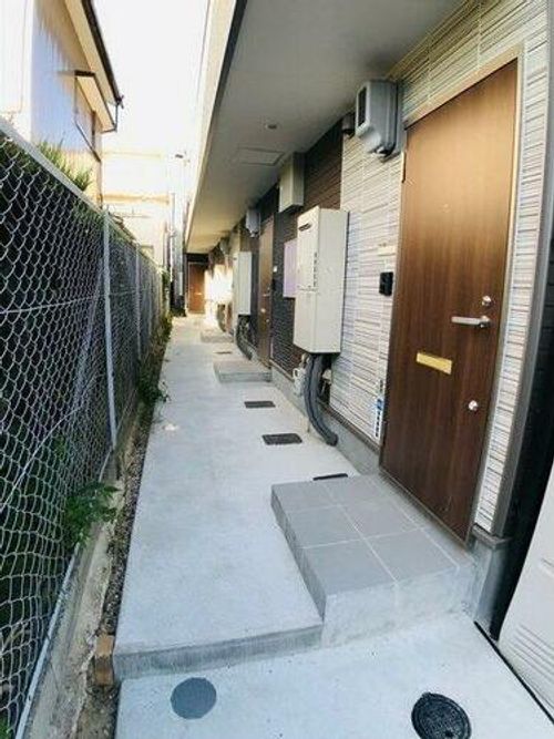 LE COCON砂口町の玄関