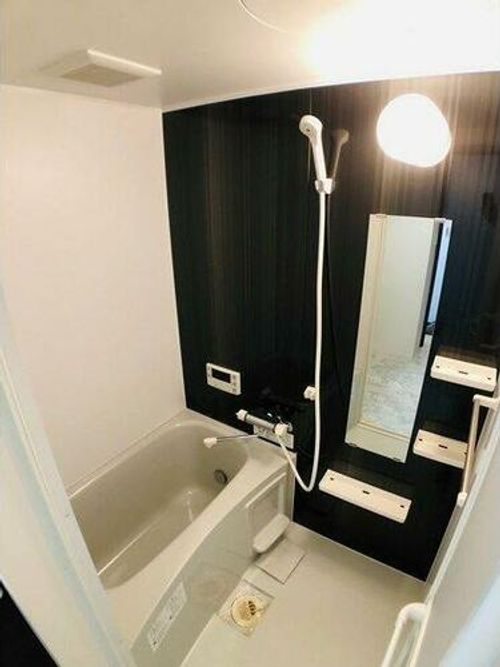 LE COCON砂口町の風呂