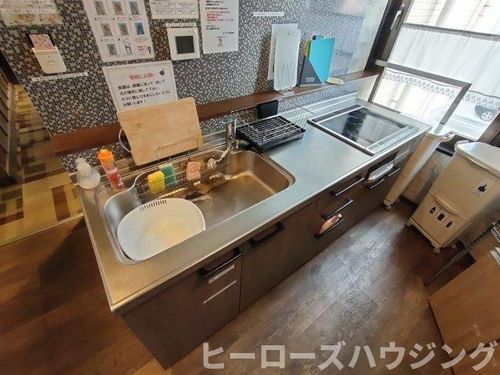 モテナプリーズ(シェアハウス)のキッチン