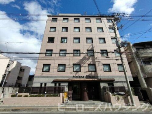 モテナプリーズ(シェアハウス)の外観