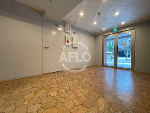 グランパシフィック清水丘の玄関