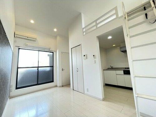 RoRoナルミ203の居間