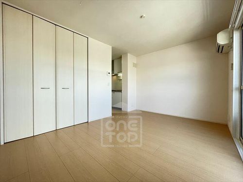 コロデカーサの居間