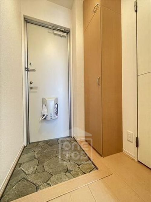 コロデカーサの玄関