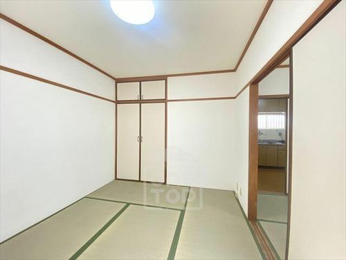 MJハイツ東別府の内装