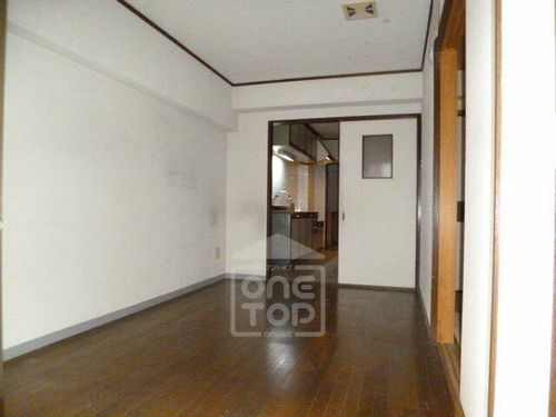 双葉ビルの内装