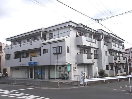 グリーンピア大蔵司1の外観