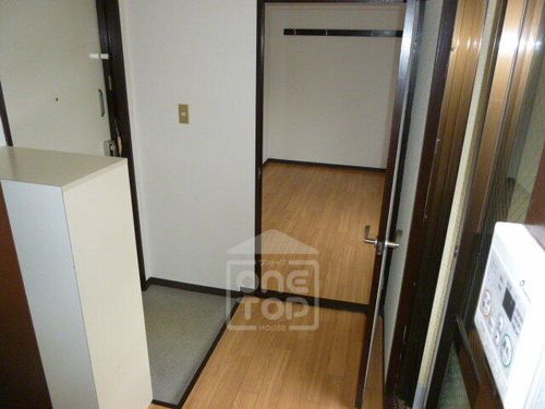 フェニックス正雀の玄関