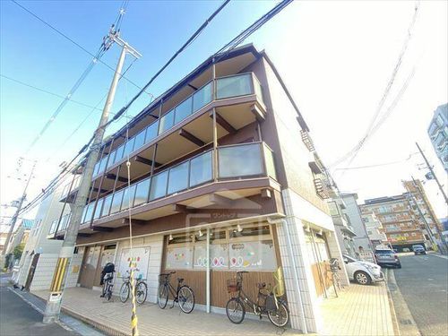 ドゥエルやまの外観