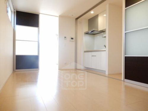 ブライトテラスの居間