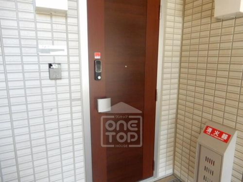 ブライトテラスの玄関