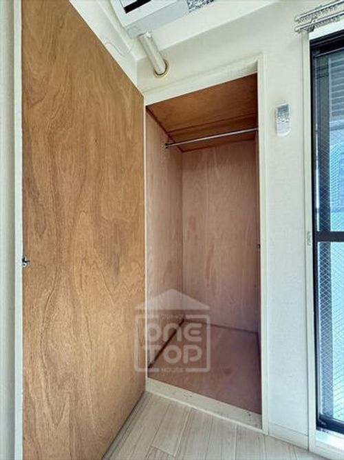 ホワイティ18の内装