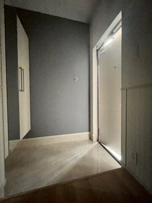 大阪府富田林市若松町5丁目(アパート)の賃貸物件の玄関