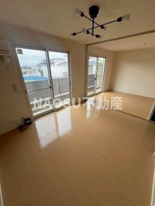 ピオニー北石切102の居間