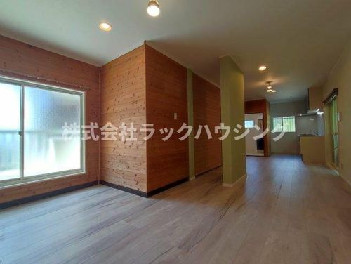 大阪府四條畷市南野2丁目(一戸建)の賃貸物件の居間