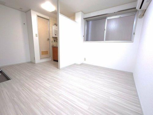 大阪府大阪市東淀川区淡路4丁目(マンション)の賃貸物件の居間