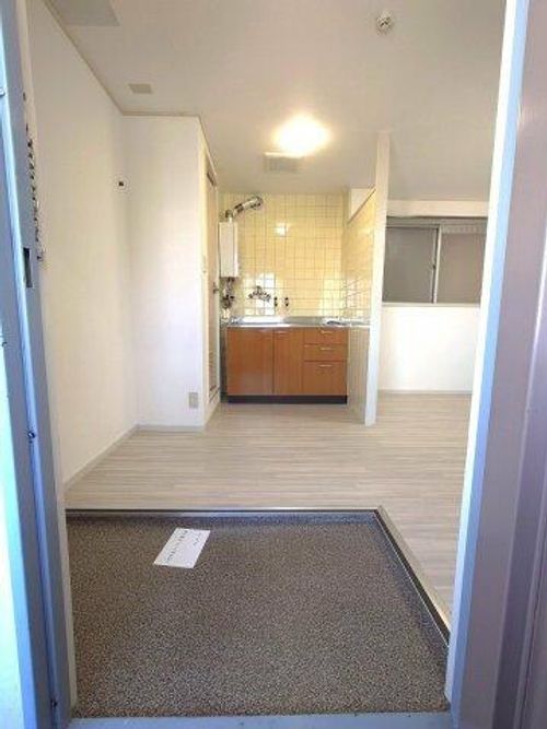 大阪府大阪市東淀川区淡路4丁目(マンション)の賃貸物件の玄関