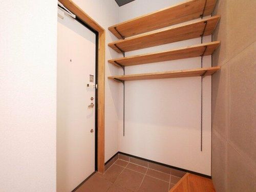 北海道札幌市北区太平二条4丁目(テラスハウス)の賃貸物件の玄関