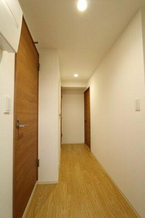 榊原ビルの玄関