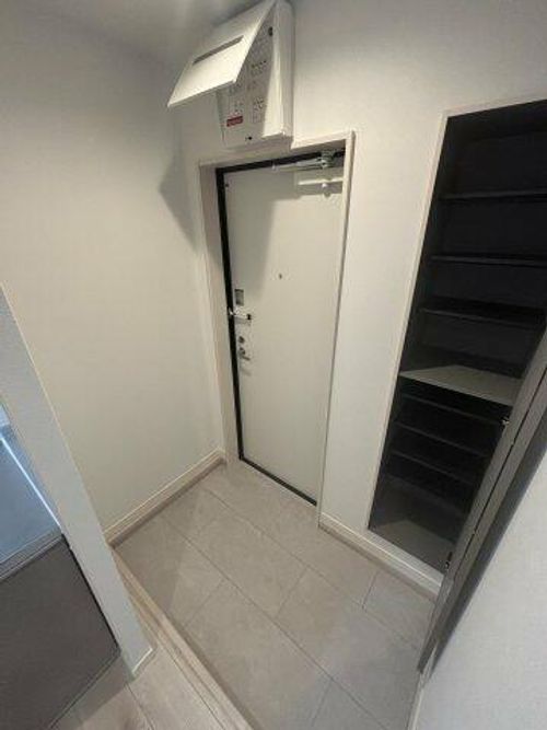 ALEGRIA津久野Northの玄関