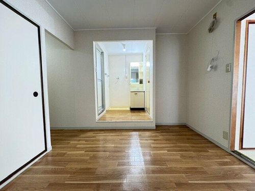 メゾンドール青葉の居間