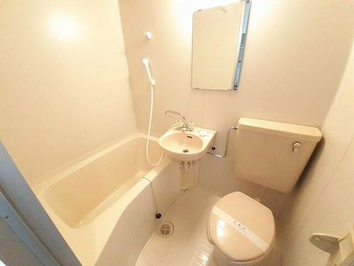 Gloire烏丸五条の風呂