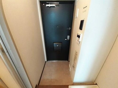 Gloire烏丸五条の玄関