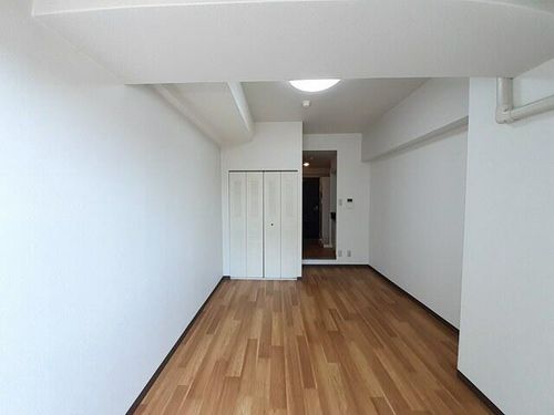 Gloire烏丸五条の居間