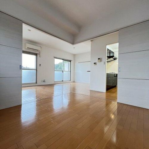 AZALEE UEZONOの内装