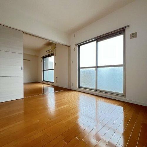 AZALEE UEZONOの内装