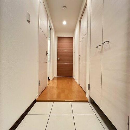 AZALEE UEZONOの玄関