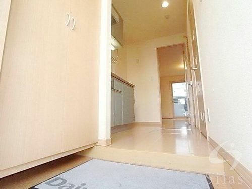 大阪府大東市新田中町(アパート)の賃貸物件の玄関