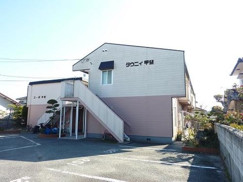 タウニィ甲斐の外観