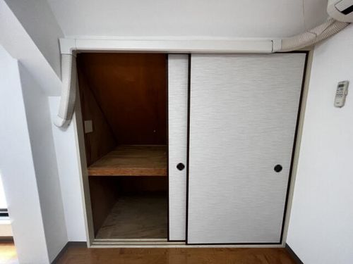 カールハイツ寝屋川2403の内装
