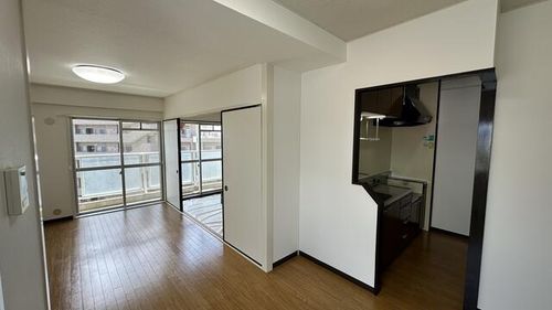 サンシティ千代田B棟607の居間