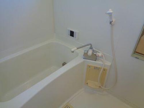 レガーロ寿里B棟B-201の風呂