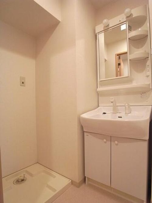 ウエスティ烏丸の内装