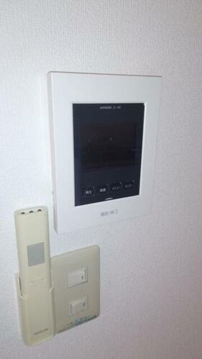 此君園ハイツ202の居間