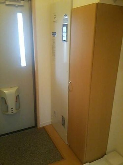 イーストヴィレッヂの玄関