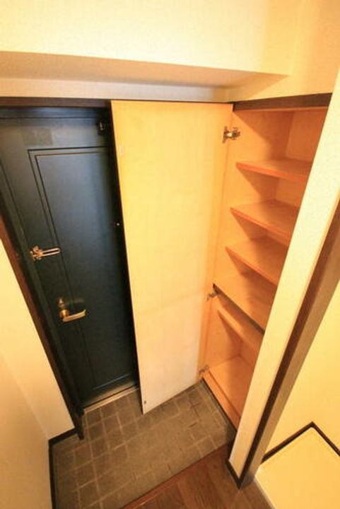 朝日プラザ小倉片野Ⅱ602の玄関