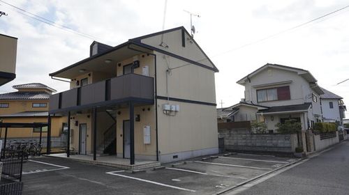 フレグランスUTA B棟の外観