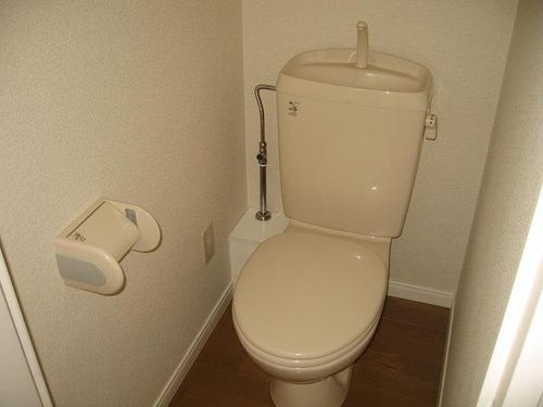 ハピネス水の坂の内装